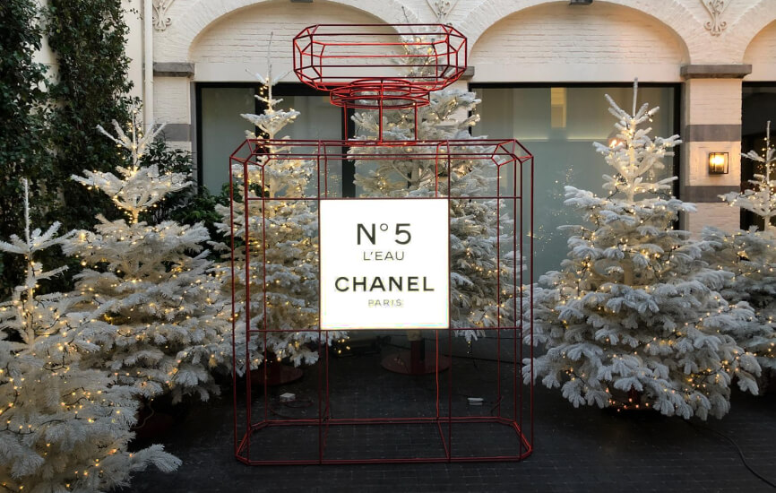 Chanel red store